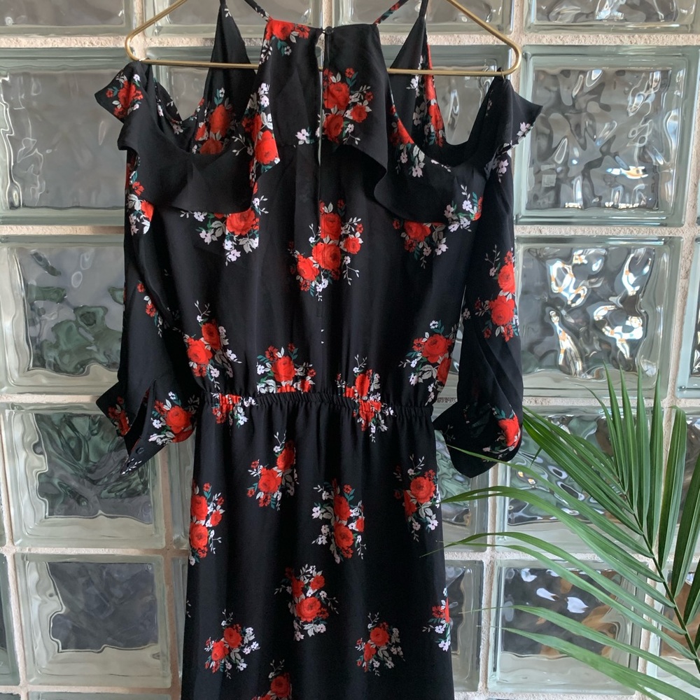 H&M Long Sleeve Floral Cut Out Dress - Picture 6 of 9
